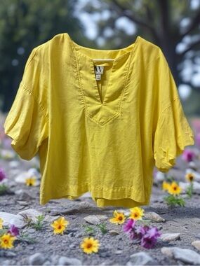 Women's Yellow V-Neck Short Sleeve Blouse by W